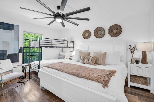 Foto del edificio - 600 Neapolitan Way