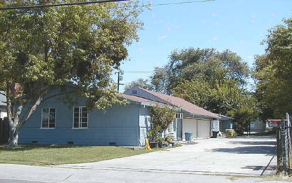Foto principal - 1826 S Tuxedo Ave