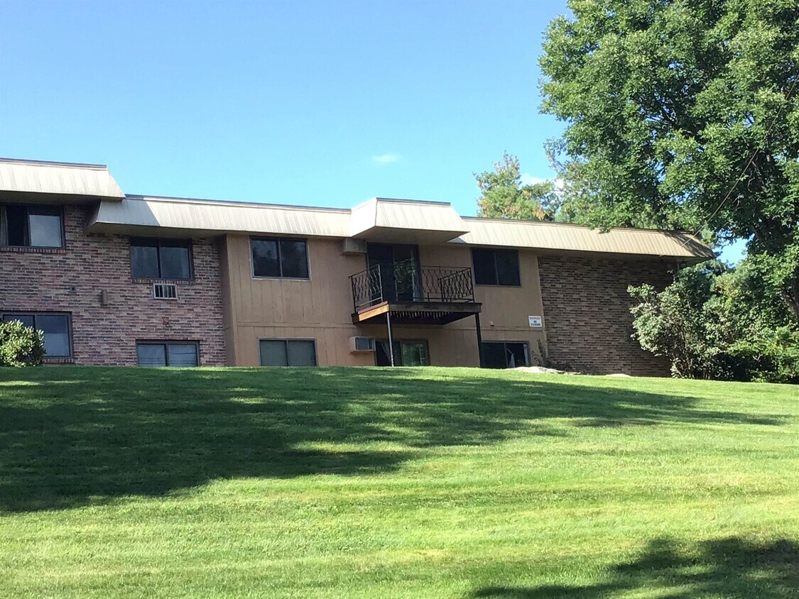 9 Strawberry Bank Rd Unit 16, Nashua, NH 03062 Condo for Rent in