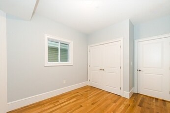 Foto del edificio - 4370 Washington St