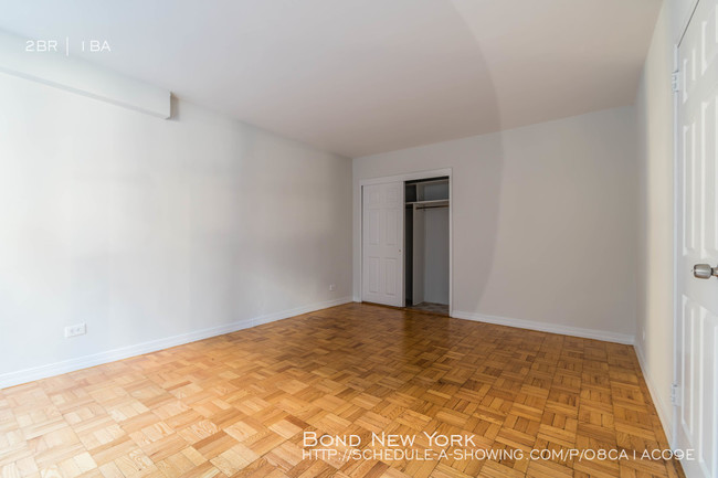Building Photo - Massive Two Bed In Gramercy Doorman Bldg!