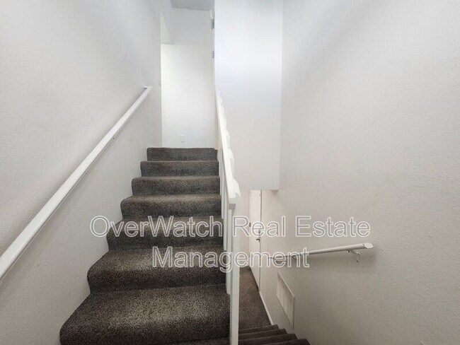 Foto del edificio - 8111 Medellin Cir