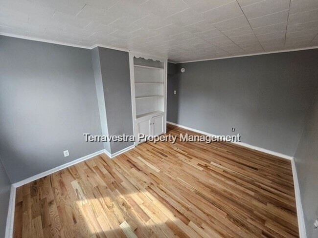Foto del edificio - 240 Billings Ave