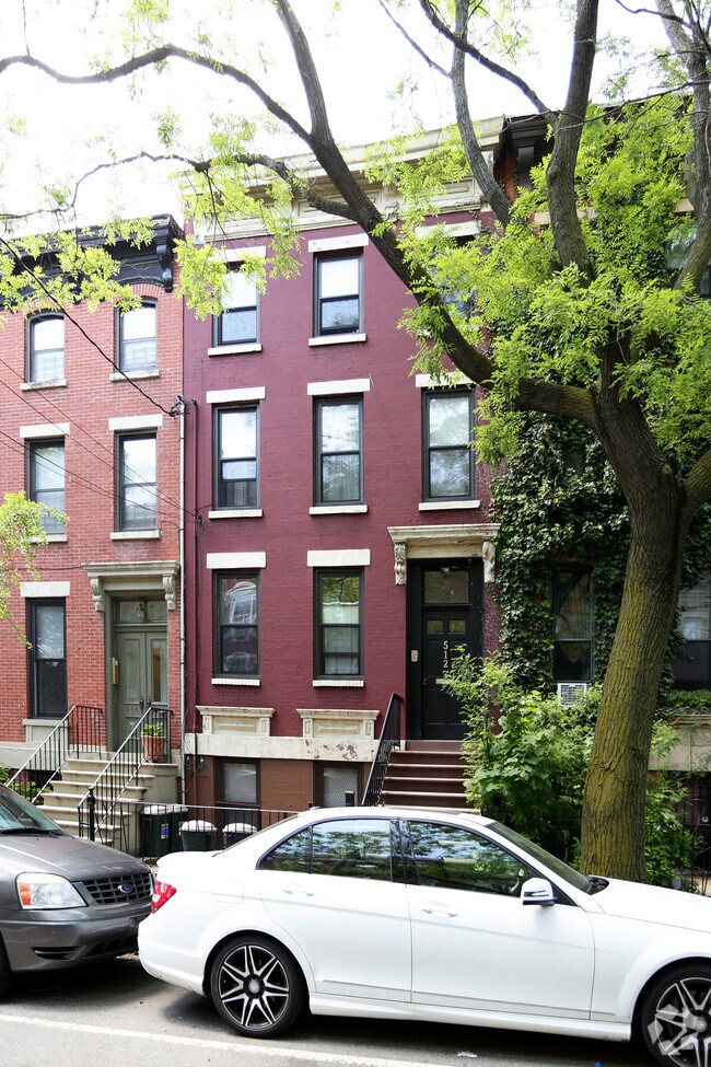 Building Photo - 512 Clinton St