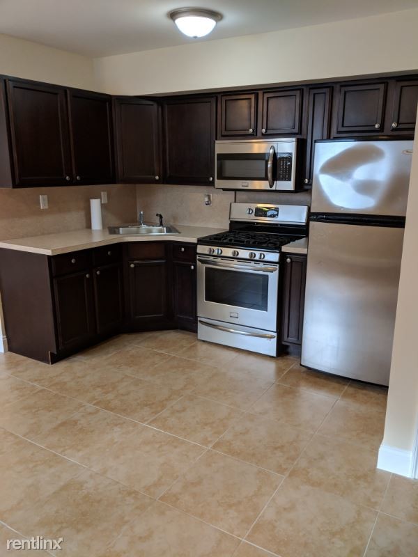 Foto principal - 54 Sinclair Ave