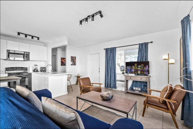 Foto del edificio - 1023 NW 23rd Ave