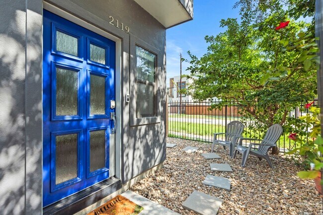 Foto del edificio - 2119 Hadley St