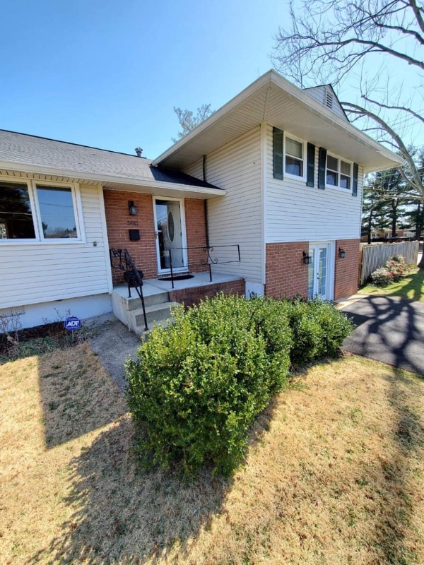 Building Photo - 5811 Sable Dr
