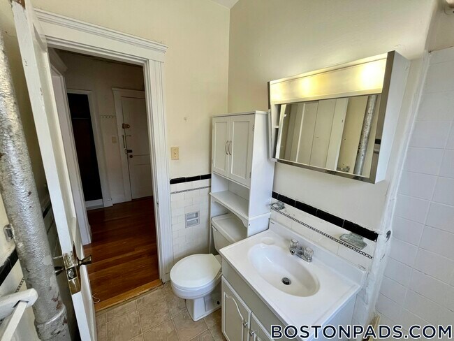 Foto del edificio - 131 Washington St