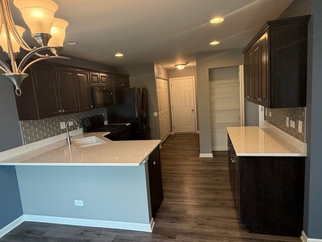 Foto del edificio - 234 Wildmeadow Ln