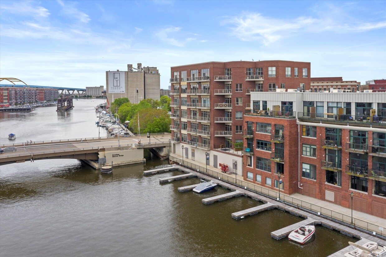 210 S Water St Unit 216, Milwaukee, WI 53204 Condo for Rent in Milwaukee, WI