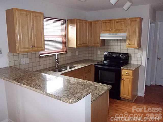 Foto del edificio - 1426 Peach Park Ln