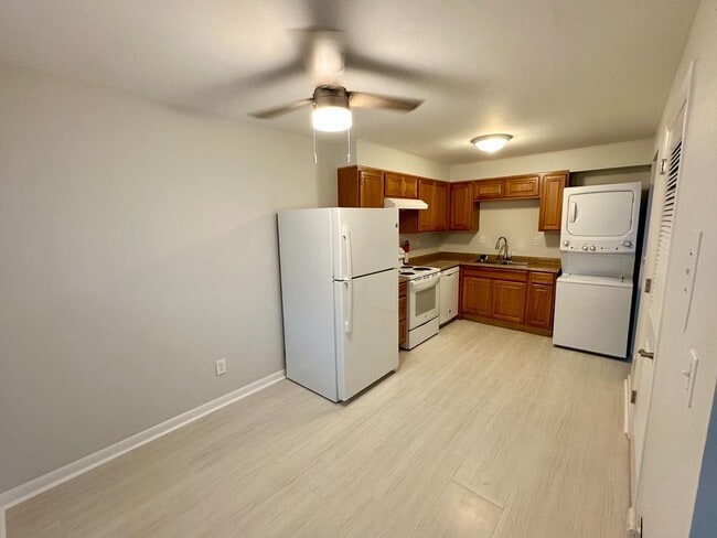 Photo - 4355 Moore St Apartment