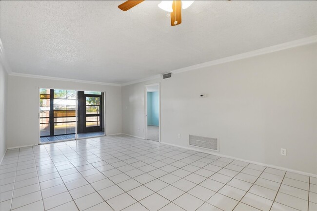 Building Photo - 3700 S Osprey Ave