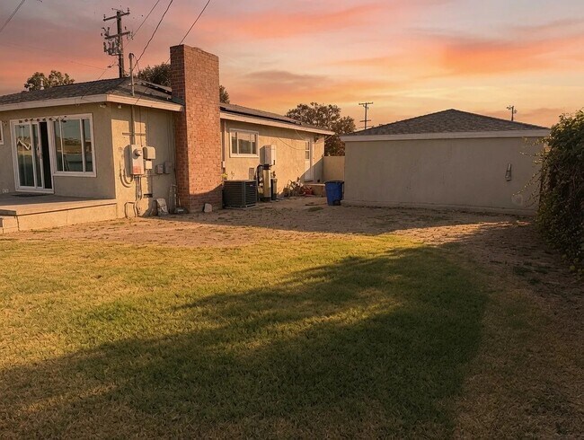 Foto del edificio - 14779 Nanry St