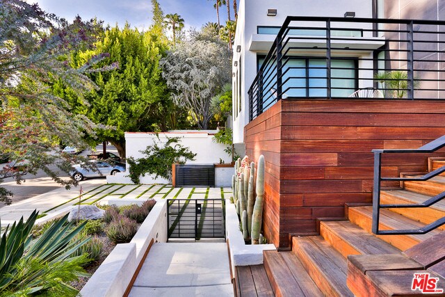 Foto del edificio - 1742 Courtney Ave