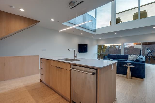 Foto del edificio - 4626 Coles Manor Pl