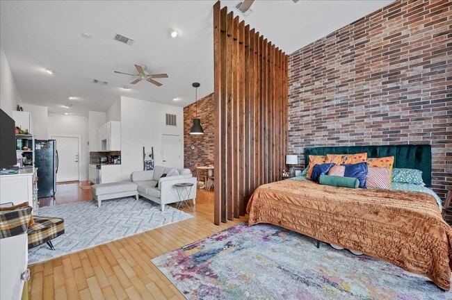 Foto del edificio - 2931 E 12th St