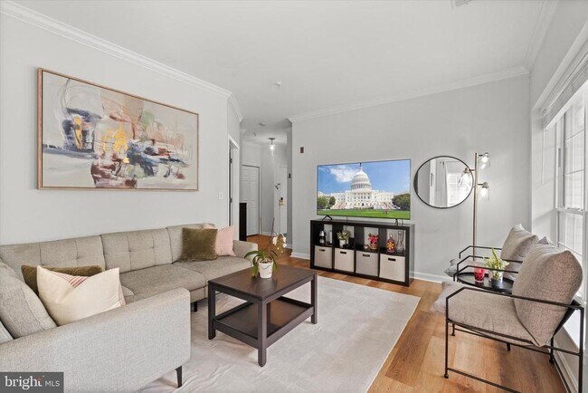Foto del edificio - 4550 Strutfield Ln