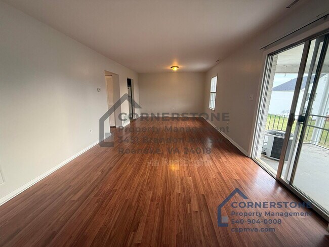 Foto del edificio - 6503 Carefree Ln
