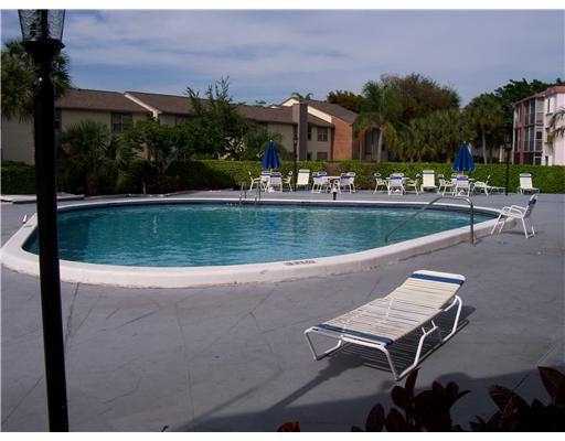 Foto del edificio - 4394 NW 9th Ave