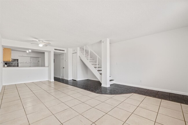 Building Photo - 4045 NW 19th St