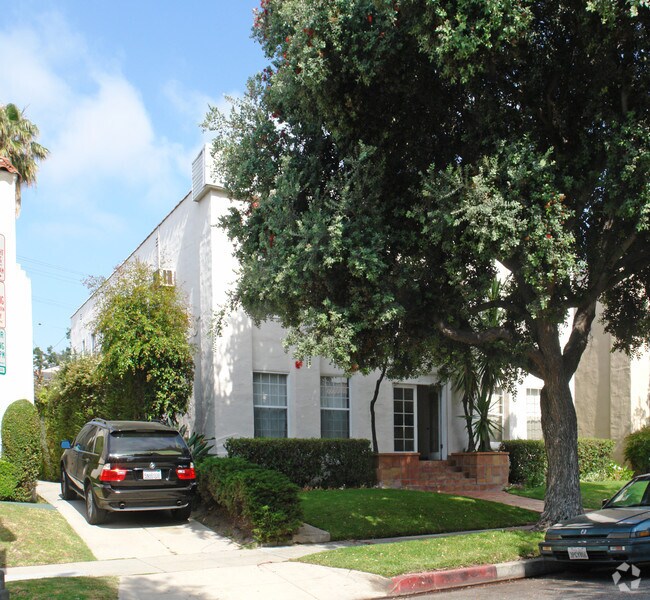 Foto del edificio - 159 N Clark Dr