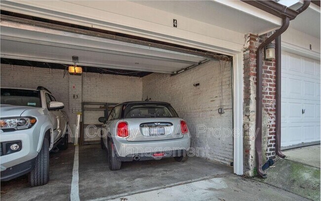 Foto del edificio - 2535 13th St NW