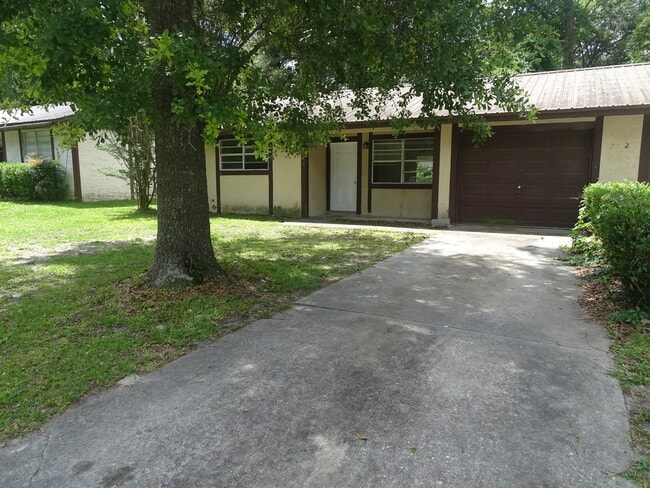 Building Photo - 252 SE Hanover Pl