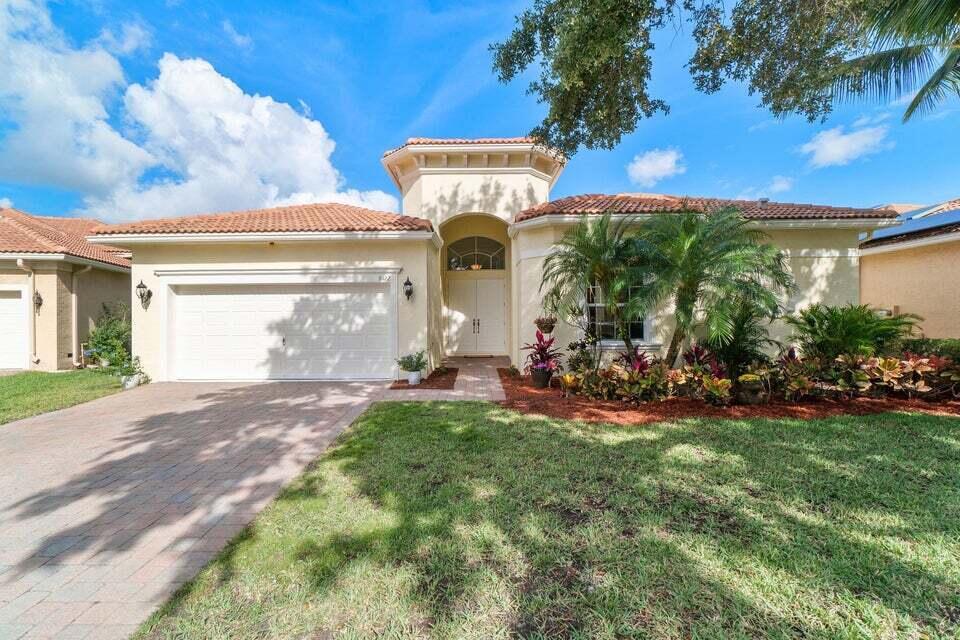 Foto principal - 8122 Driggs Hill