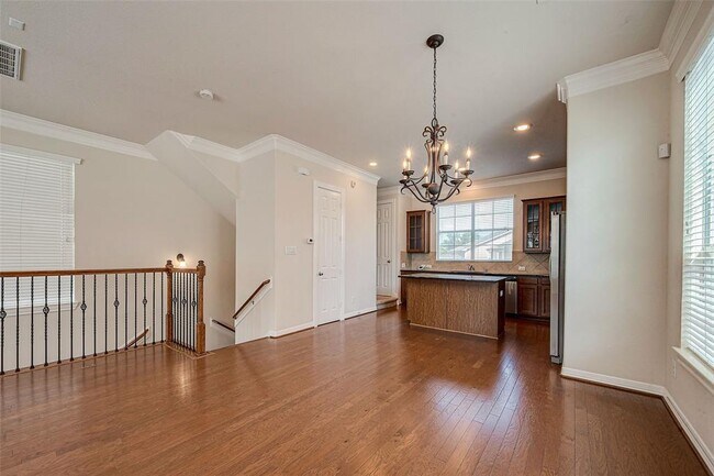Foto del edificio - 3302 Clearview Cir