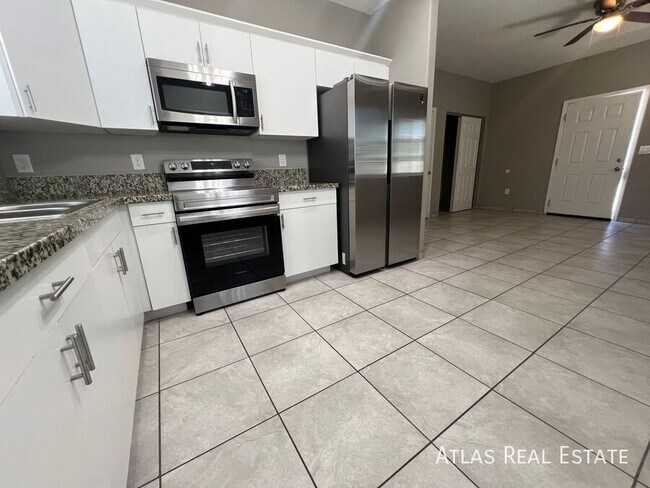 Building Photo - 55 E Mojave Rd