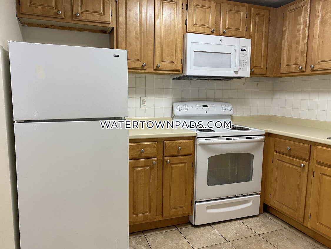 16 Whites Ave Unit 18, Watertown, MA 02472 - Room for Rent in Watertown ...