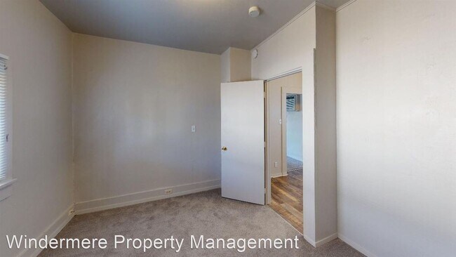 Building Photo - 3 br, 1 bath House - 809 N Main St
