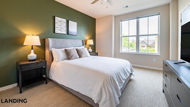 Foto del edificio - 125 Larkspur Park Blvd