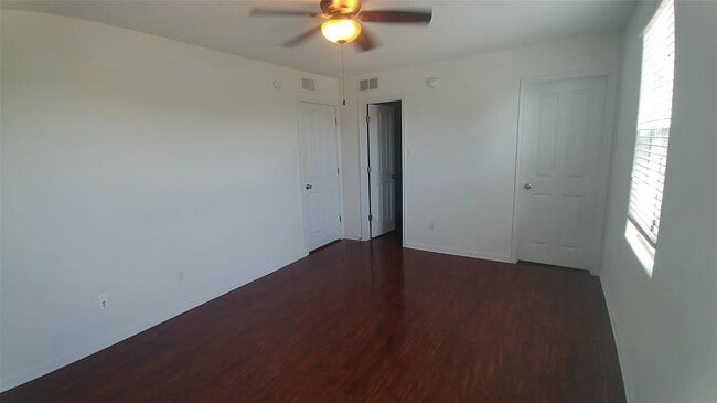 Foto del edificio - "Spacious 2-Bed, 2-Bath Condo Retreat in San Marcos – 1682 Sq Ft of Modern Living!"