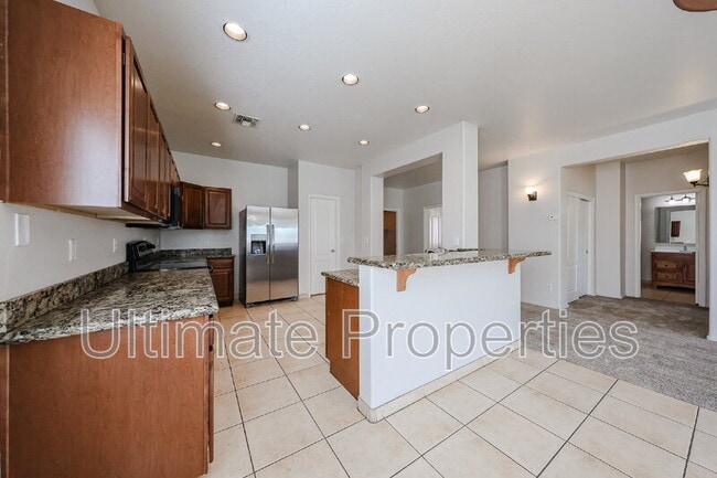 Photo - 2215 N 92nd Glen House