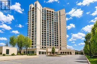 Building Photo - 220 Forum Dr