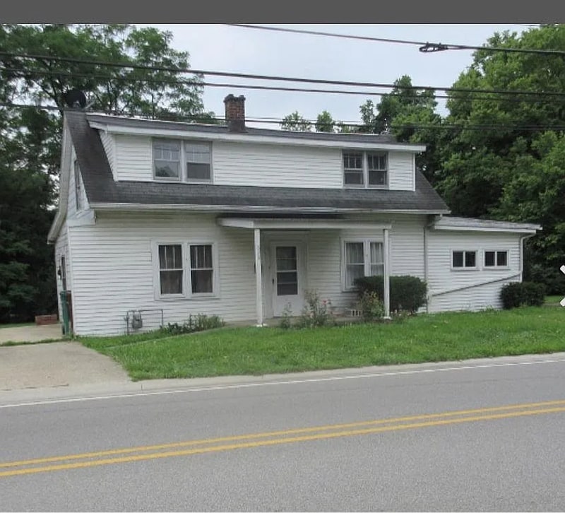 Primary Photo - 898 Ridge Ave