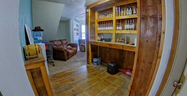 Building Photo - 512 Bluemont Ave