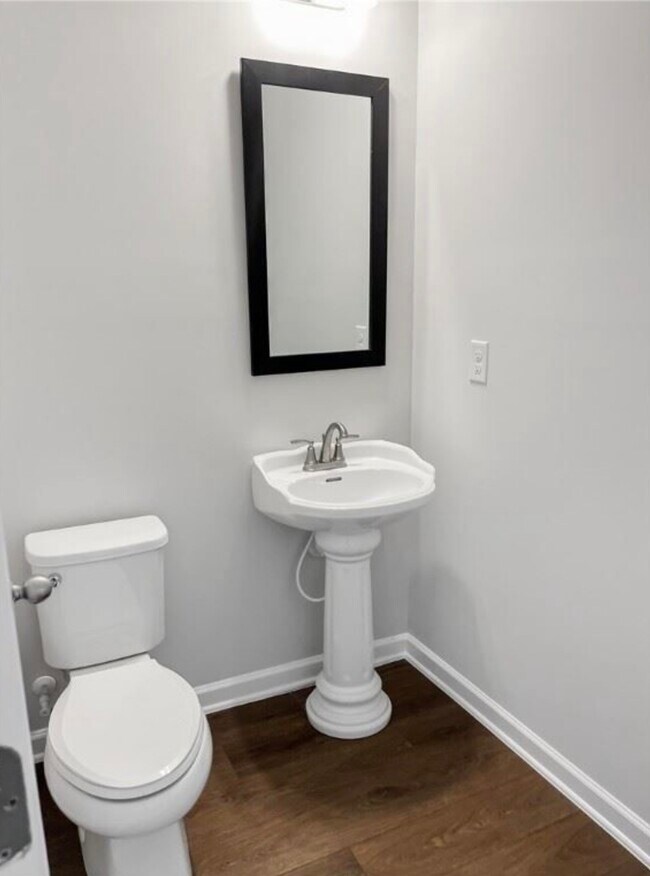 Foto del edificio - 2115 Teale Ln