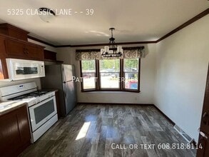 Building Photo - 5325 Classic Ln