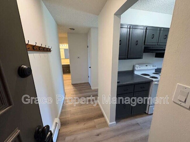 Foto del edificio - 2700 S Holly St
