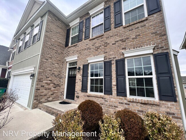 Building Photo - 4 br, 3 bath House - 290 Roudabush Drive NW