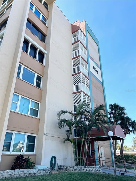 500 Treasure Island Causeway Unit 410, Treasure Island, FL 33706
