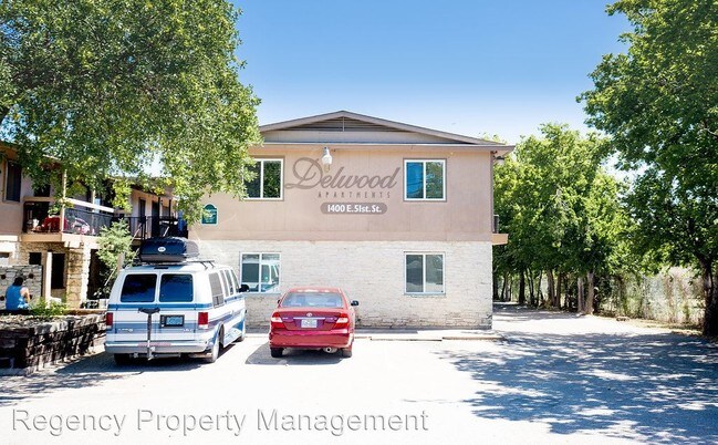 Building Photo - 1400 E 51st St