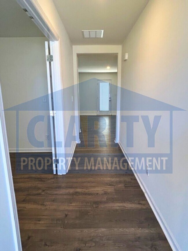 Building Photo - ***Pay no rent for May!***