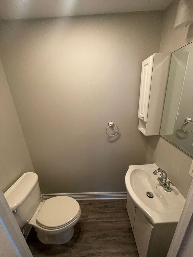 Building Photo - 3 Bedroom 1.5 Bath House in West Lafayette