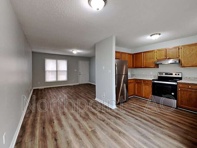 Foto del edificio - 1328 Amber Acres Ln