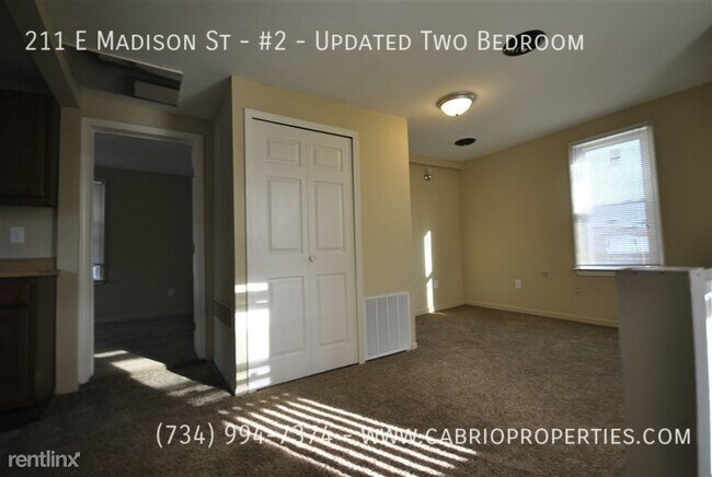 Foto del edificio - 211 E Madison St